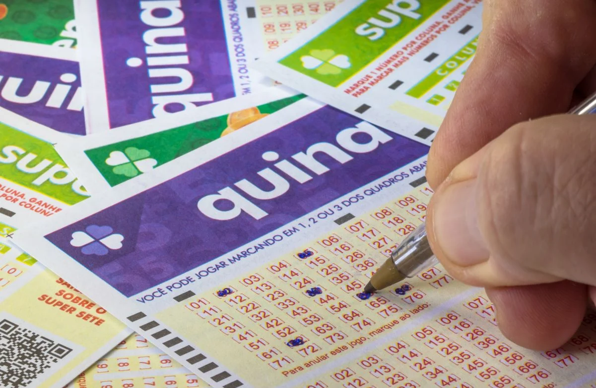 Quina sorteia R$ 15 milhões; veja números e como retirar prêmios