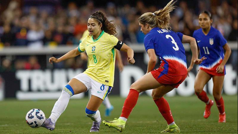 Brasil vence os EUA por 2 x 1 quebrando jejum de dez anos no futebol feminino