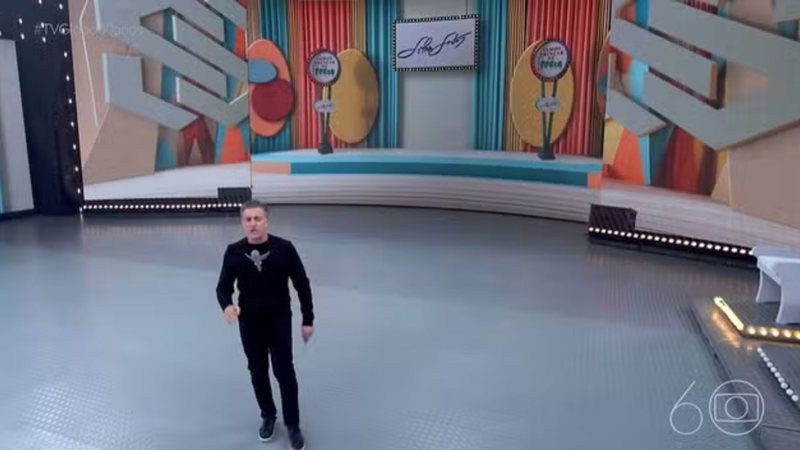 Luciano Huck homenageia Silvio Santos nos 60 anos da TV Globo