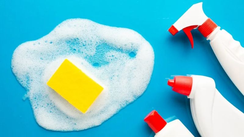 Os riscos das misturas de produtos de limpeza