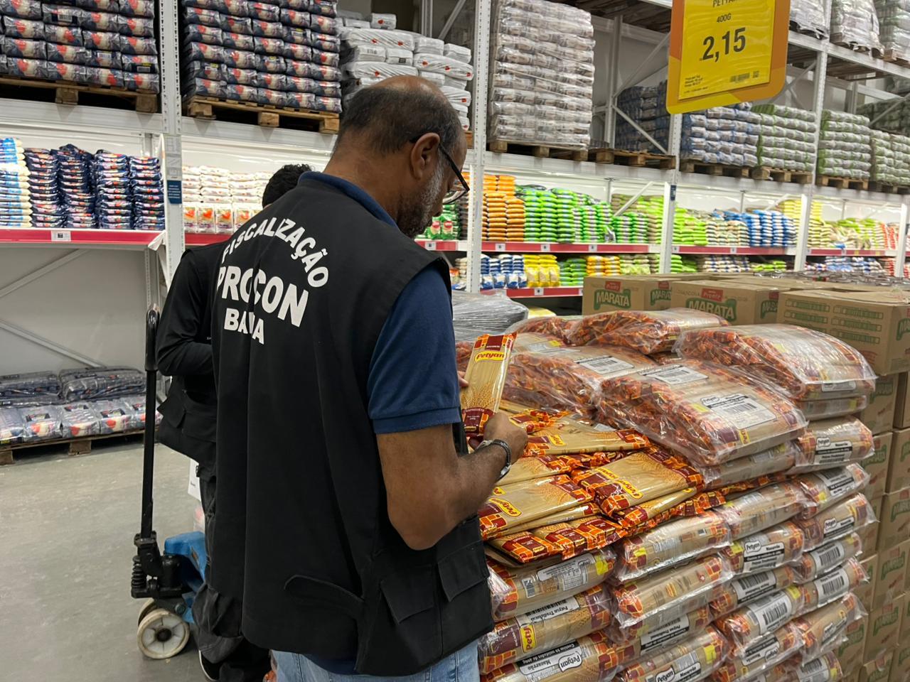 Procon-BA fiscaliza prática de reduflação – diminuição de volume sem redução de preço dos produtos
