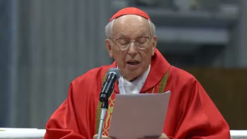 ‘Que seja eleito o papa que a Igreja e a humanidade precisam neste momento tão difícil’, diz cardeal em missa de abertura do conclave