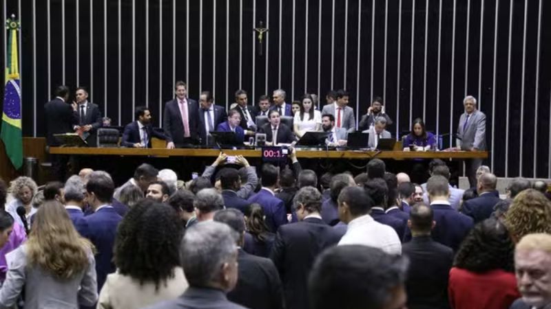 Aumento do número de deputados pode custar R$ 39,1 milhões por ano
