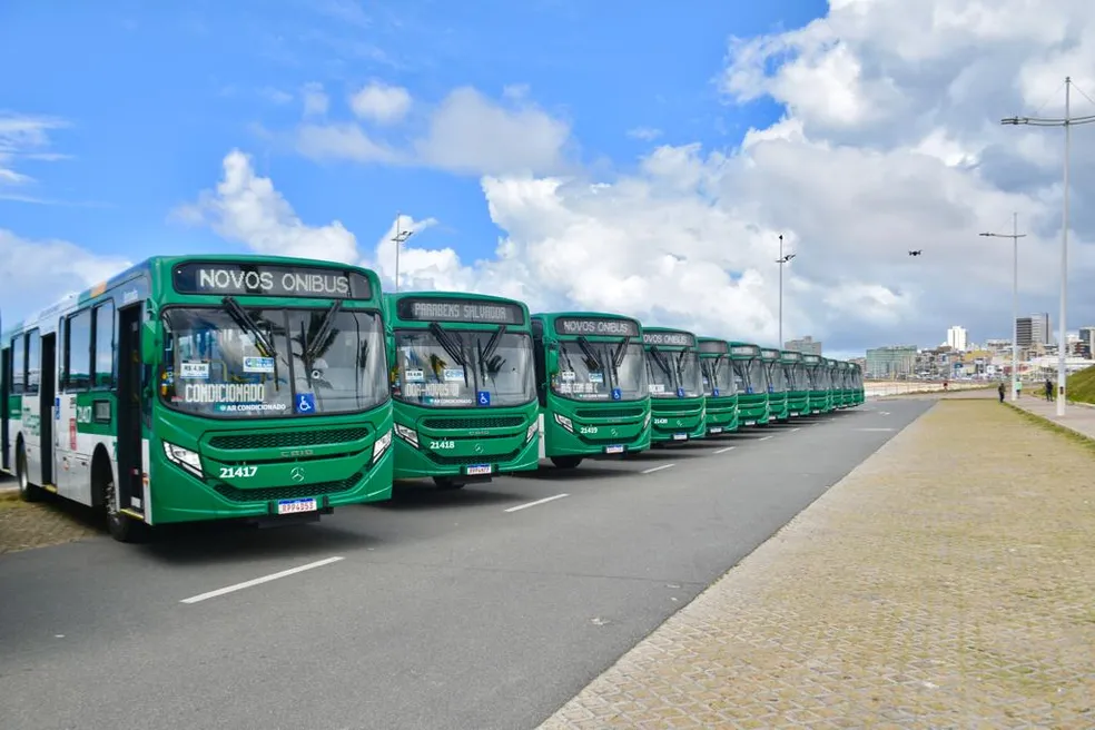 Ônibus deixam de circular em Tancredo Neves após confronto armado