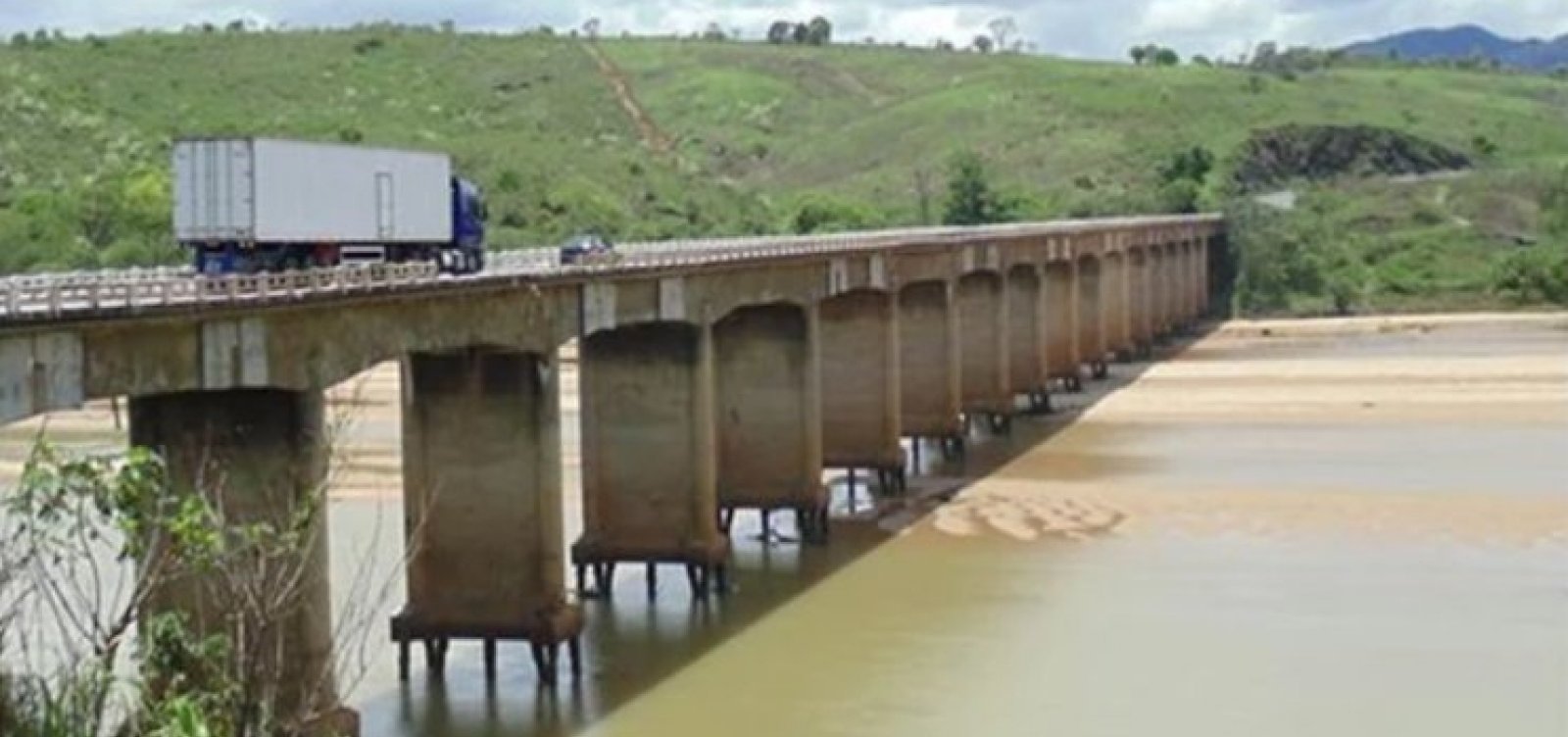 Nova ponte sobre o Rio Jequitinhonha começará a ser construída em julho, anuncia ministro