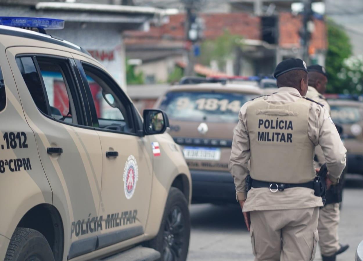 Câmera clandestina é apreendida pela PM durante ação no barrio de Cidade Nova, em Salvador
