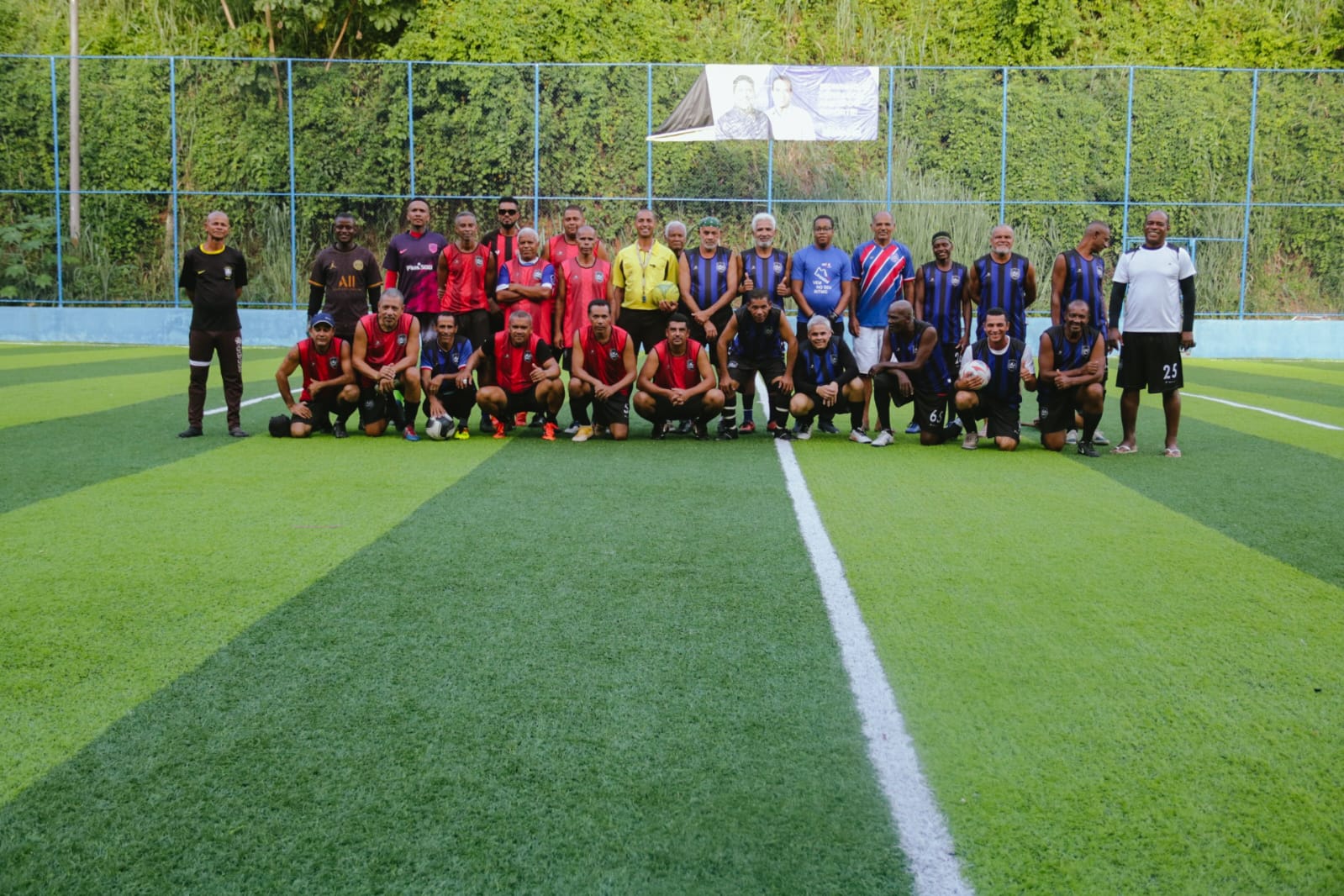 Futebol, solidariedade e fé: Baba arrecada alimentos e promove ação social em Jardim Cajazeiras