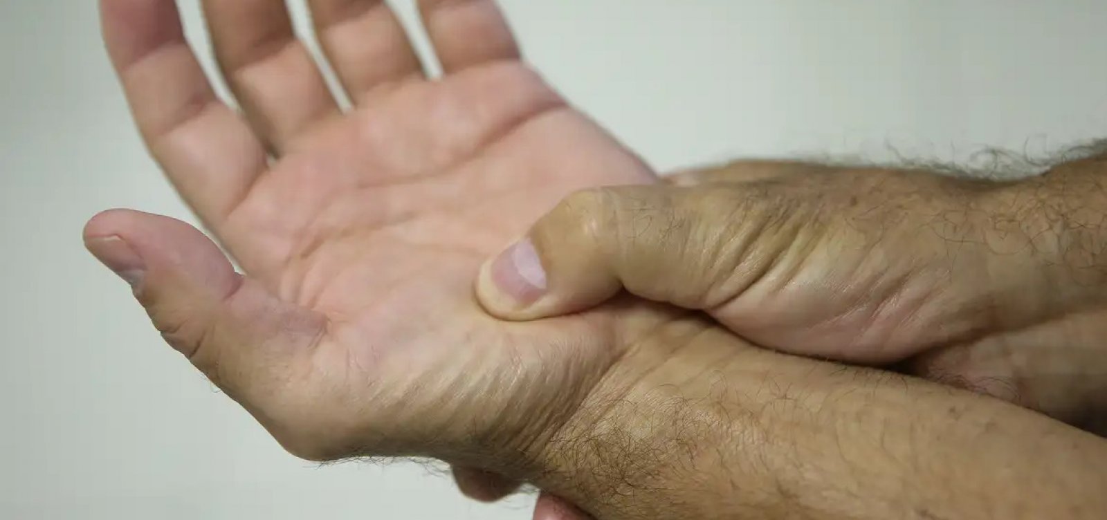 Pessoas com fibromialgia serão reconhecidas como PcD em todo o Brasil a partir de 2026