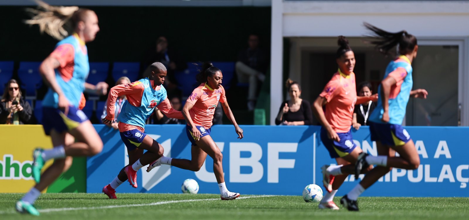 Brasil e Colômbia disputam a liderança do Grupo B na Copa América Feminina