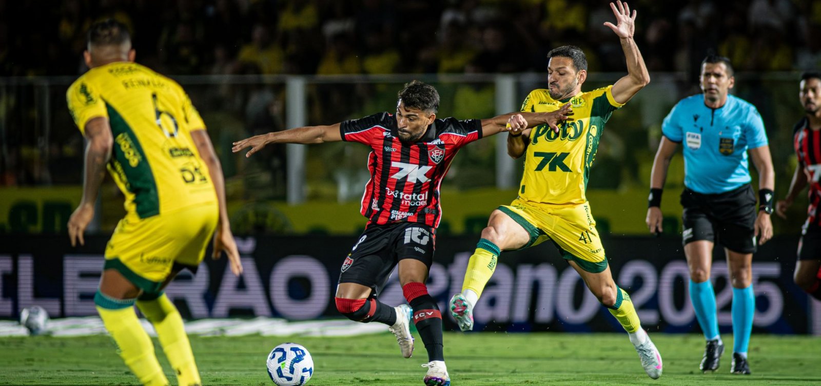 Vitória empata com Mirassol em jogo movimentado e segue fora do Z-4