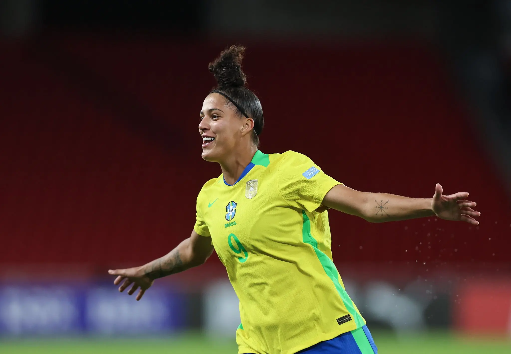 Seleção goleia Uruguai por 5 a 1, garante vaga olímpica em Los Angeles 2028 e decide Copa América