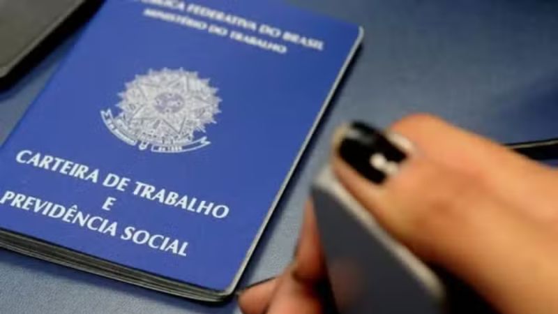 Desemprego no Brasil cai a 5,8% e atinge menor nível da série histórica, segundo IBGE