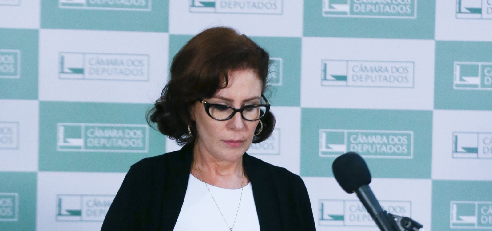 Justiça italiana mantém prisão de Carla Zambelli e Brasil pede extradição