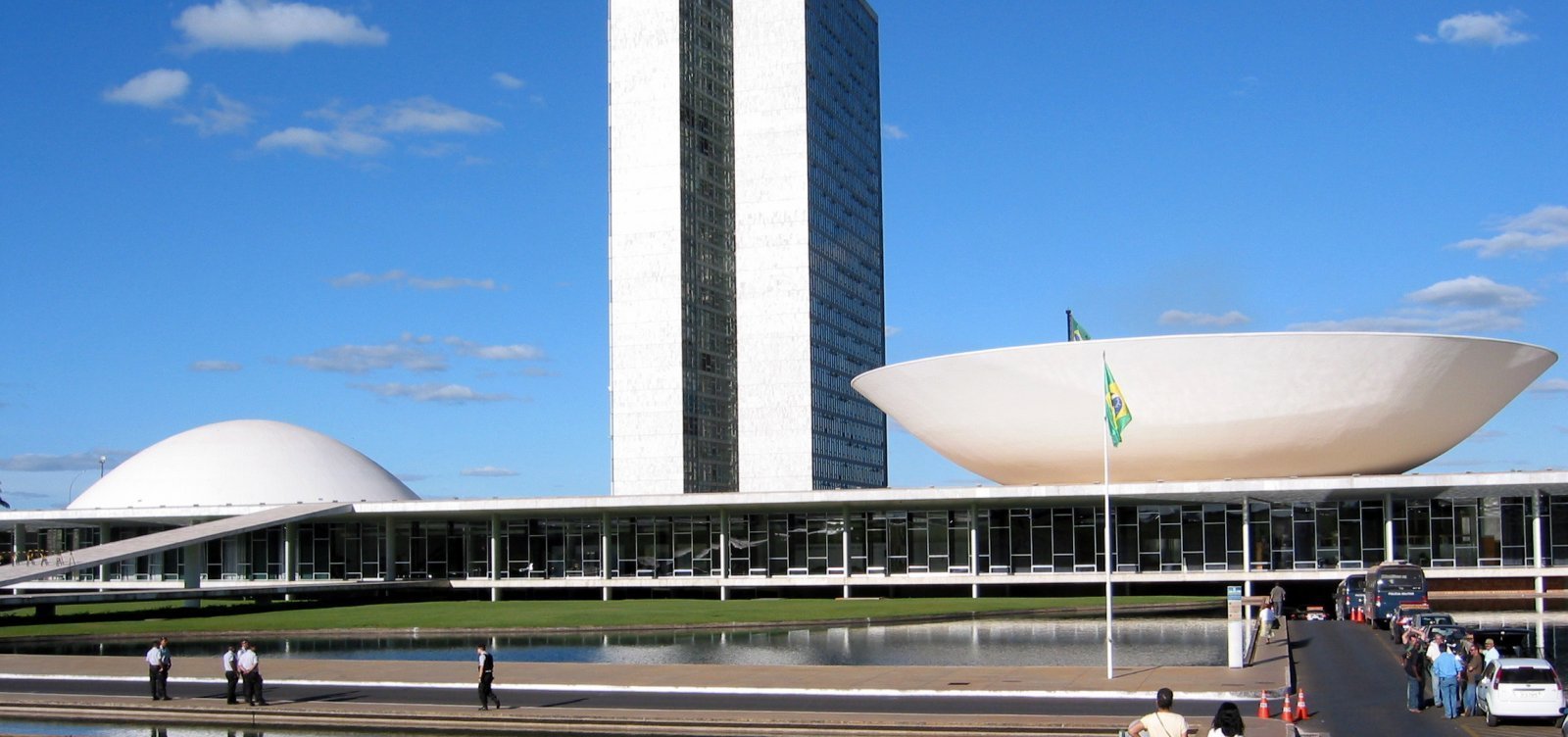 Congresso retoma atividades com foco na LDO, reforma tributária e correção do IR