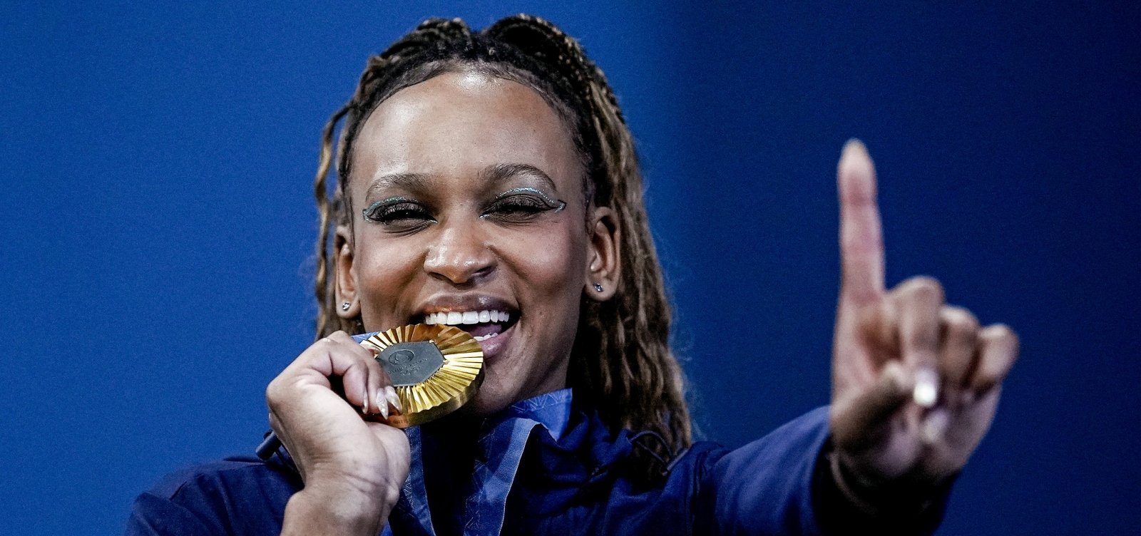 Rebeca Andrade anuncia aposentadoria do solo e foca nos Jogos de Los Angeles 2028