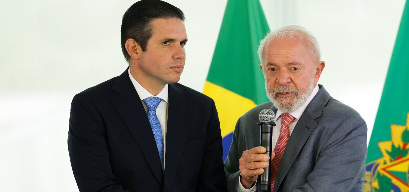 Lula recebe líderes do Republicanos no Alvorada para discutir isenção do IR até R$ 5 mil