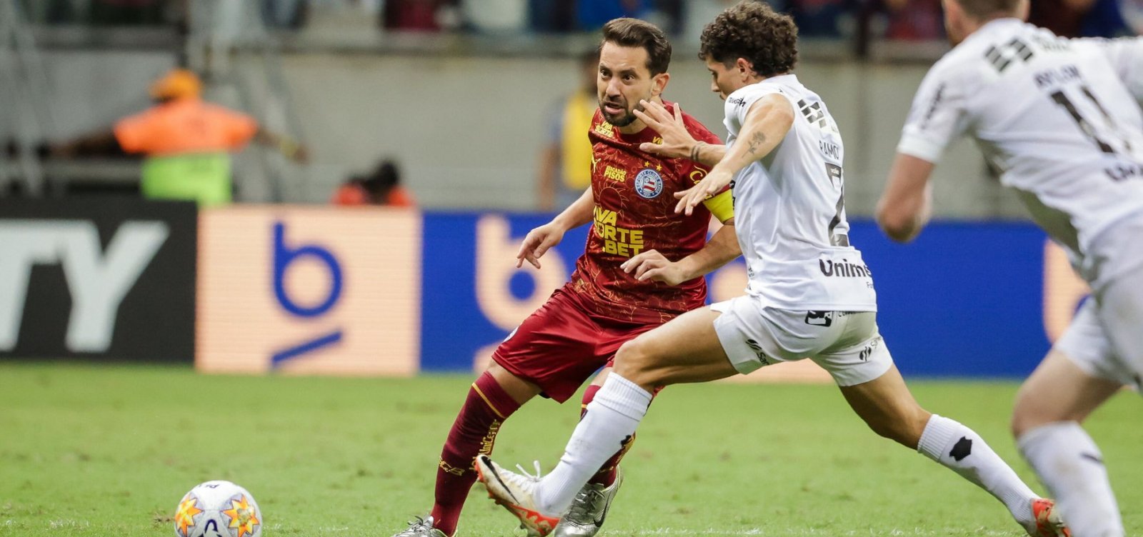Bahia vence o Ceará nos acréscimos e garante vaga na final da Copa do Nordeste