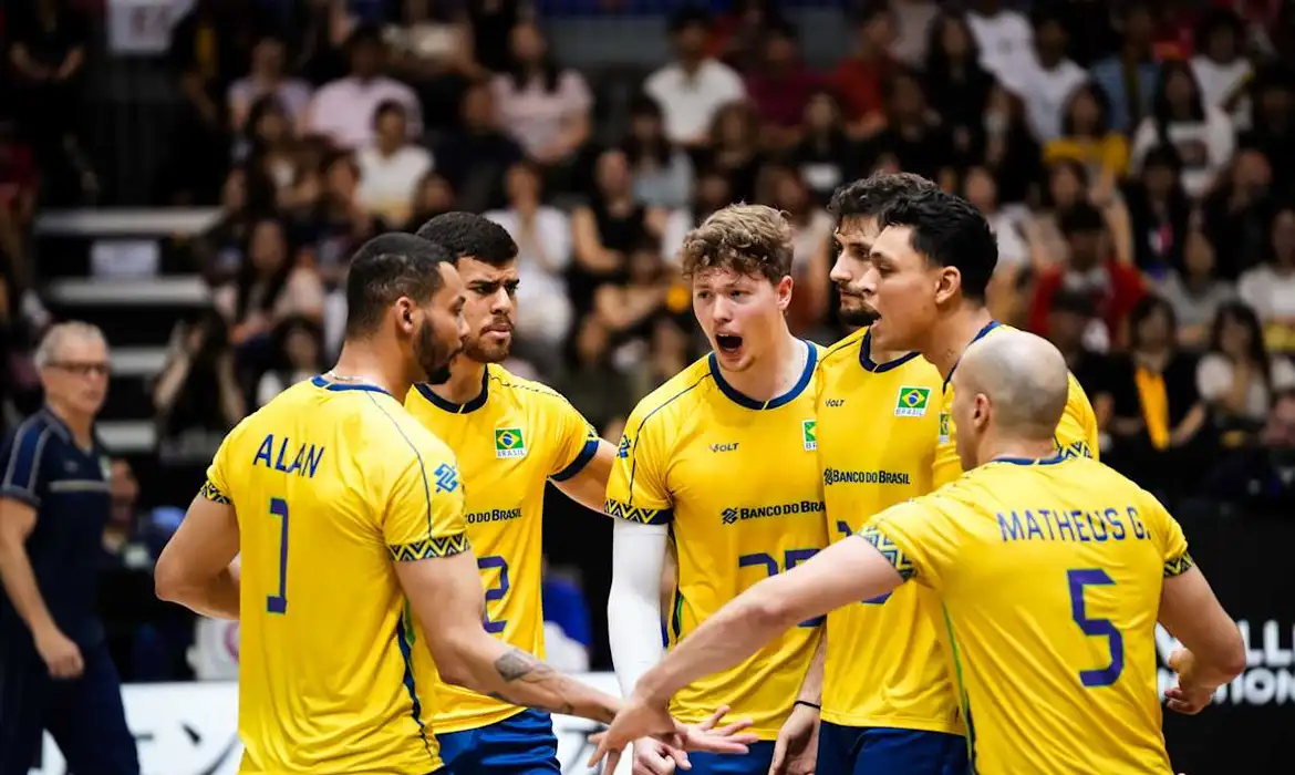 Brasil vence Eslovênia de virada e conquista bronze na Liga das Nações de Vôlei