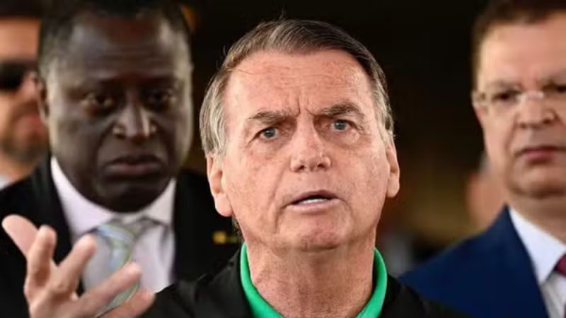 Bolsonaro pede autorização ao STF para realizar exames médicos fora da prisão domiciliar