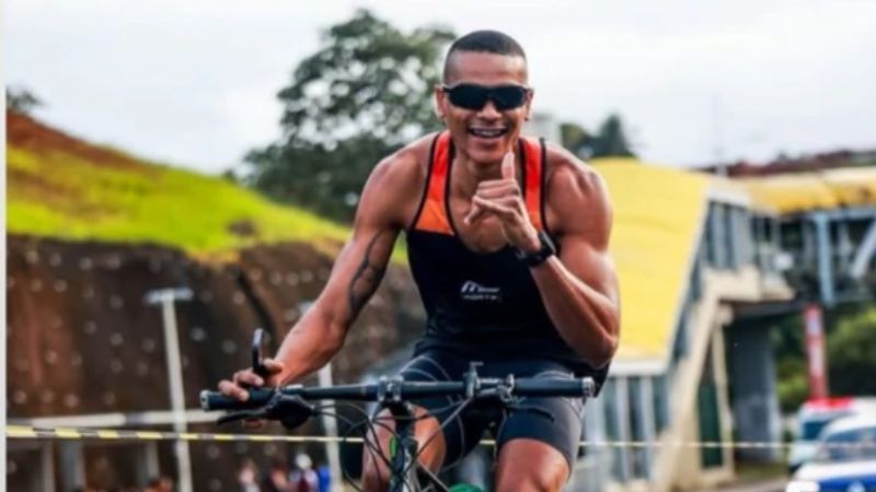 Maratonista Emerson Pinheiro acorda após amputação e sonha em voltar a correr