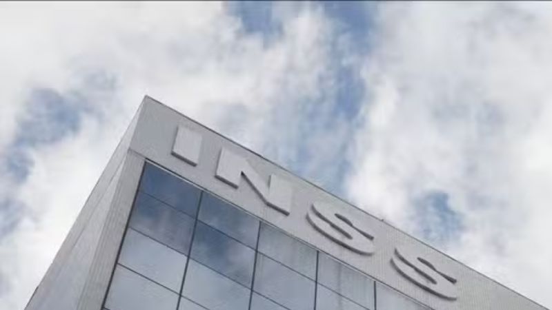 Idosa analfabeta é usada como “laranja” em fraude bilionária no INSS e processa entidade