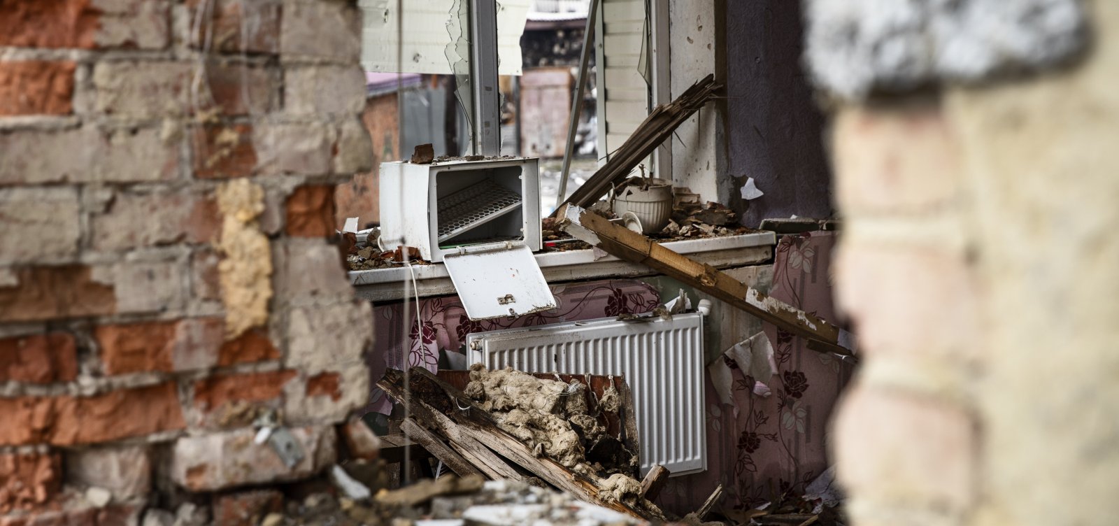 Terremoto de magnitude 6 mata mais de 800 pessoas no Afeganistão