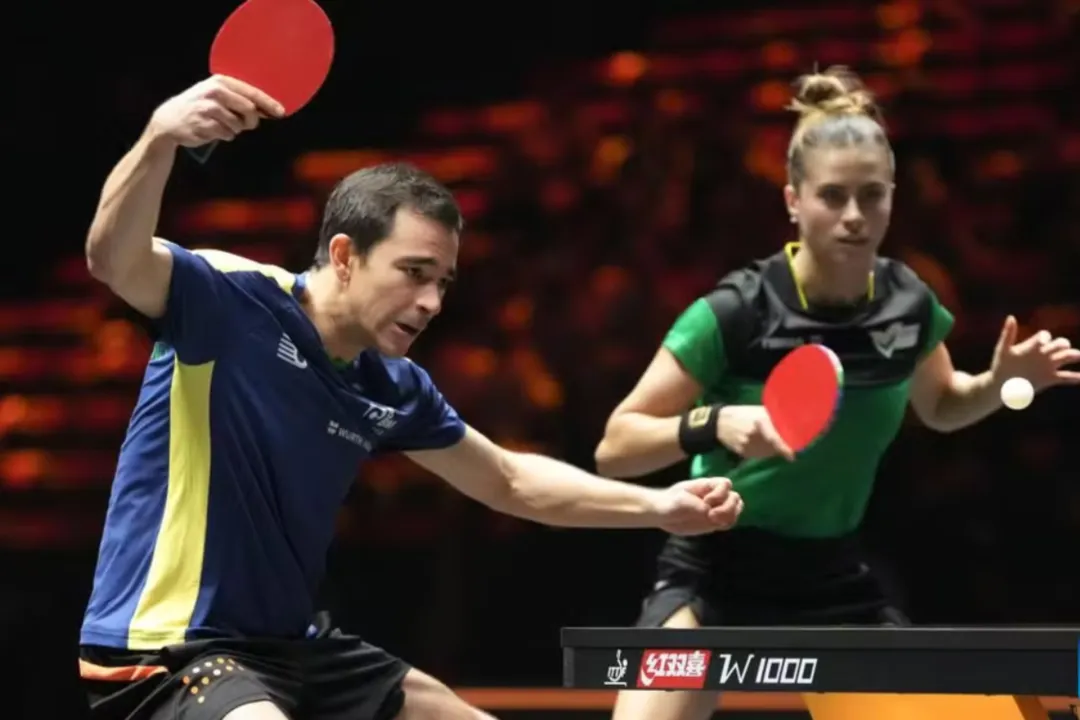 Tênis de mesa: Calderano e Takahashi batem chineses e avançam às oitavas no Smash da China