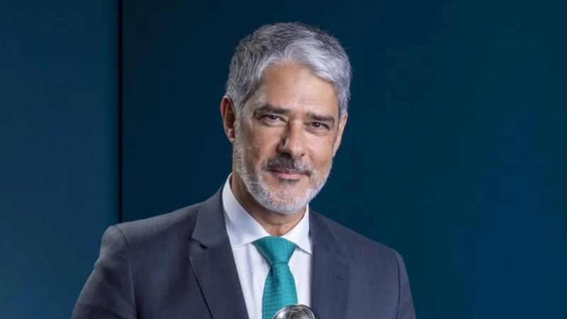 William Bonner deixa o Jornal Nacional após 29 anos para priorizar família e novos projetos; César Tralli assume a bancada