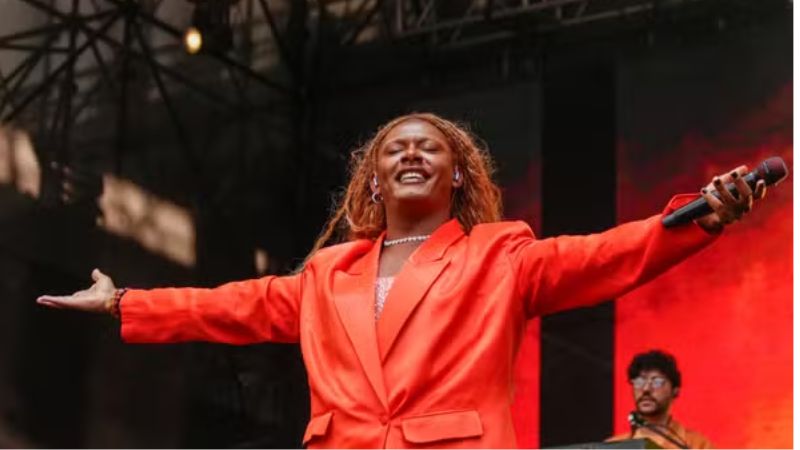 Grammy Latino 2025: Liniker lidera indicações brasileiras e concorre nas principais categorias