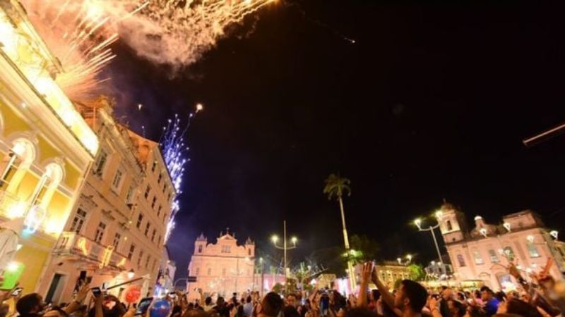 Natal Salvador 2025 terá corredor de luz inédito, vilas temáticas e programação cultural no Centro Histórico