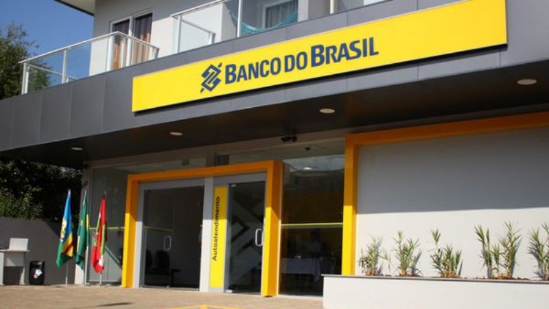 Banco do Brasil prepara concurso com vagas para ensino médio e salários de até R$ 7 mil