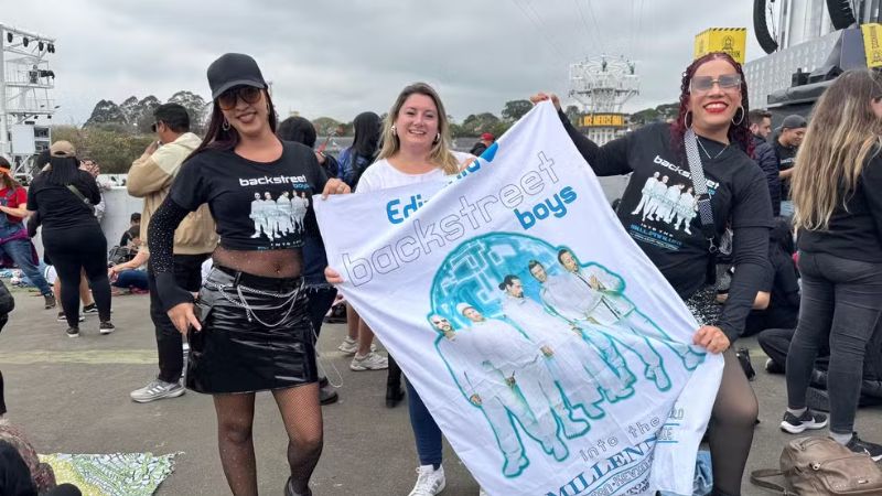 Fãs dos Backstreet Boys emocionam no The Town com histórias de devoção e amizade