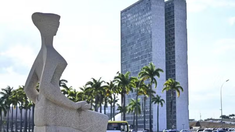 STF forma maioria para restringir poder de autorizar buscas no Congresso exclusivamente à Corte