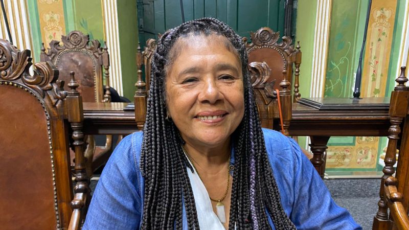 Projeto de Marta Rodrigues quer bebedouros em praças públicas de Salvador