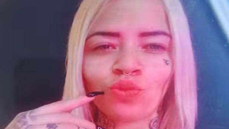 Corpo de mulher é encontrado enterrado sob cama de cliente no ABC Paulista; polícia investiga homicídio