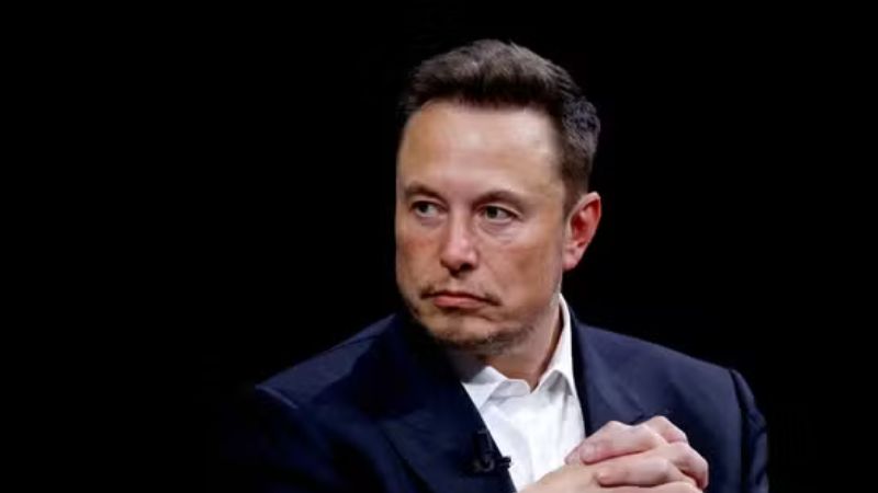 Forbes atualiza lista dos 10 mais ricos do mundo: Elon Musk mantém liderança e Larry Ellison sofre maior queda