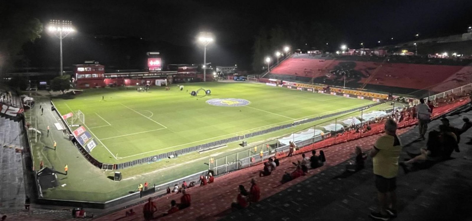 Vitória x Ceará: onde assistir, prováveis escalações e arbitragem