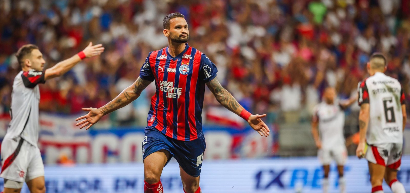 Bahia aproveita expulsões e encerra jejum contra o Flamengo na Fonte Nova