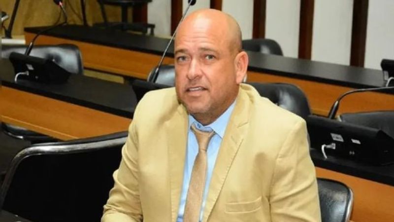 Justiça bloqueia R$ 9 milhões em operação contra grupo miliciano na Bahia; deputado Binho Galinha é procurado