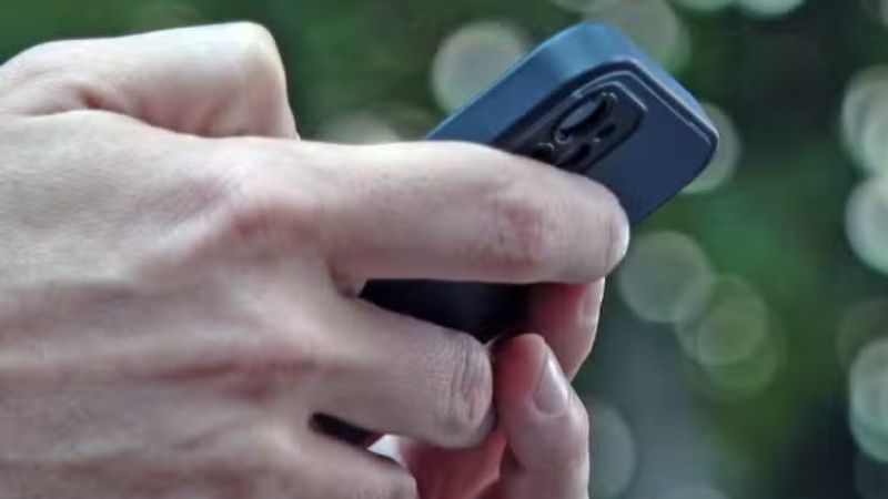 ‘Golpe do roubo da voz’: Secretaria de Segurança do RJ alerta para ligações fraudulentas com uso de gravações manipuladas