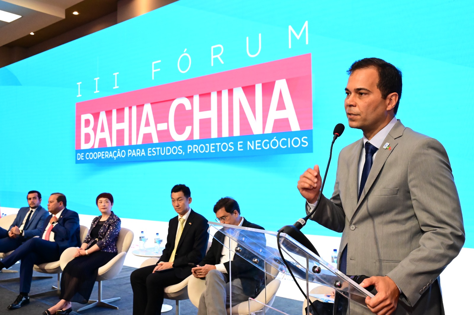Bahia fortalece liderança na atração de investimentos chineses durante fórum em Salvador