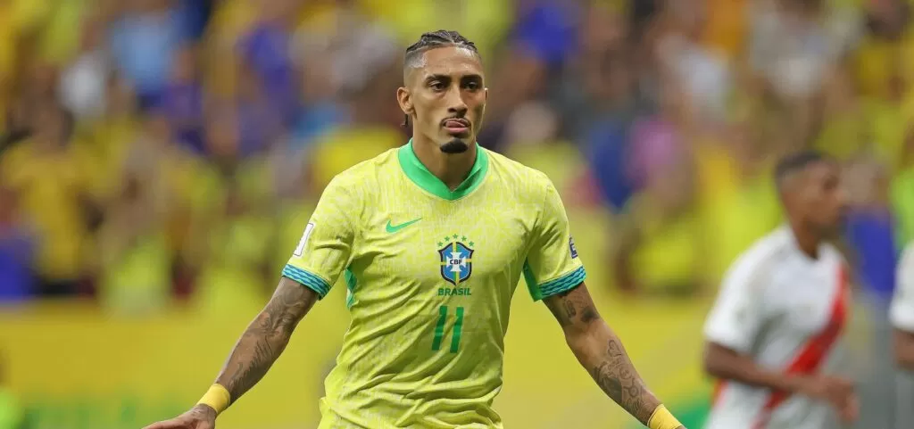 Raphinha representa o Brasil entre indicados ao prêmio The Best 2025 da Fifa