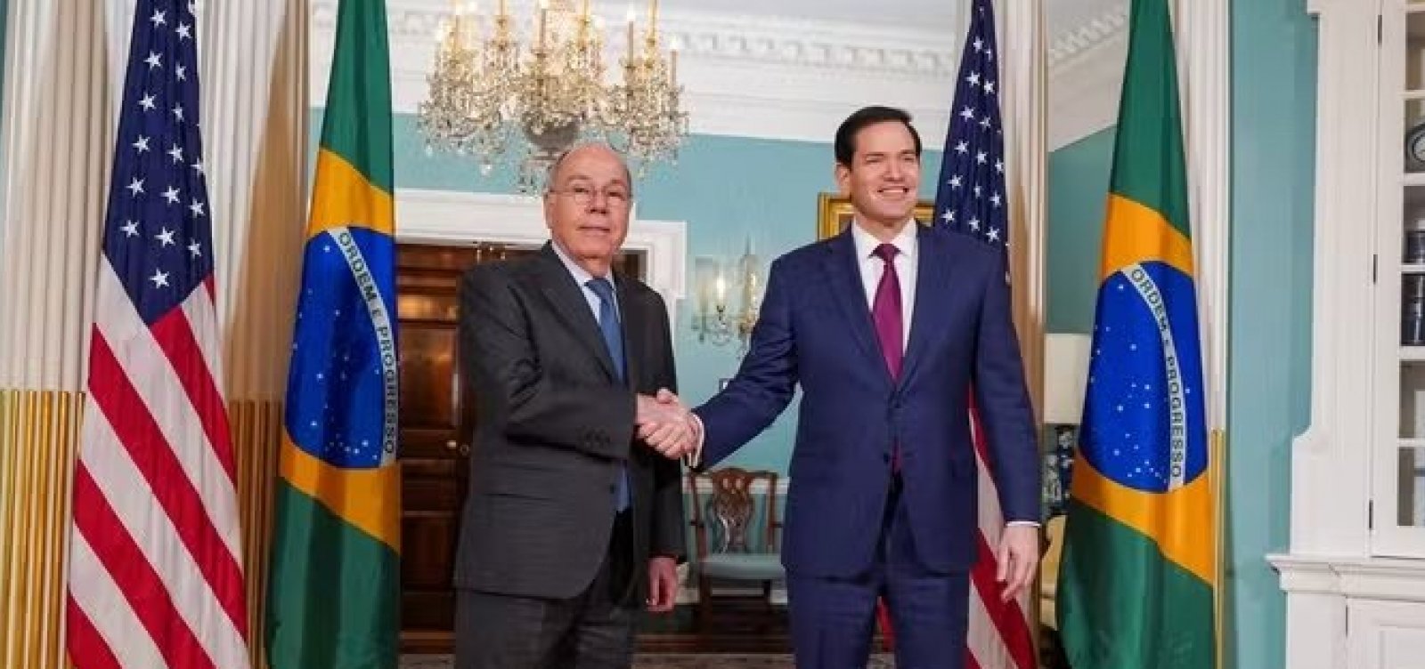 Rubio e Mauro Vieira divulgam foto após encontro sobre impasse tarifário