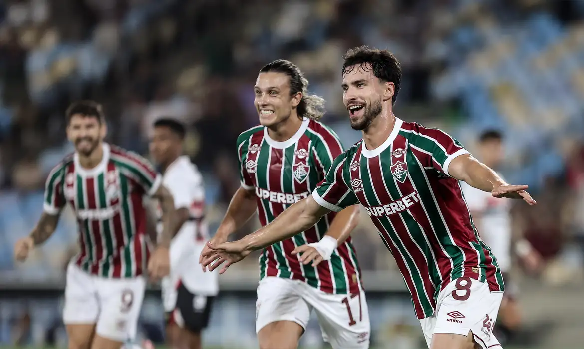 Fluminense atropela São Paulo por 6 a 0 e garante vaga na pré-Libertadores