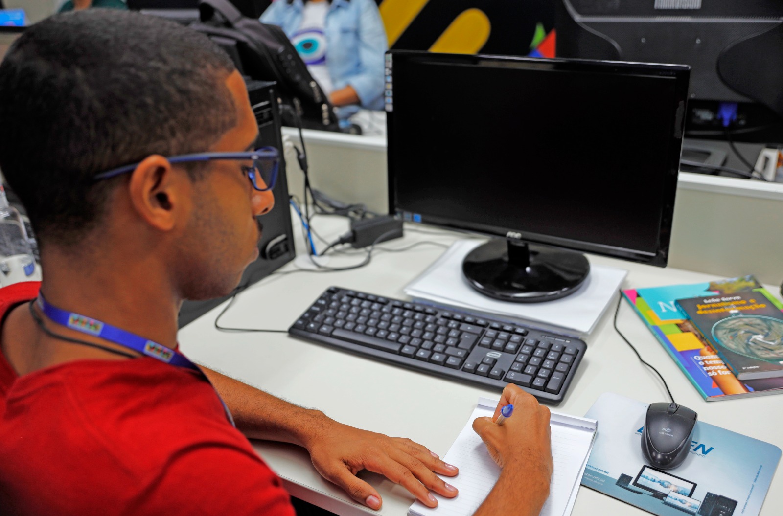 Governo da Bahia convoca mais de 2 mil estudantes para atuar em órgãos estaduais