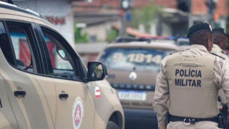 Capitão da PM é preso por suspeita de vender armas para facção na Bahia