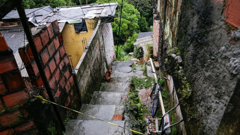 Duas pessoas ficam feridas após desabamento de casas em Fazenda Grande II, em Salvador