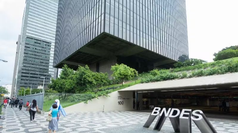 BNDES investe R$ 7 bilhões em restauração florestal e lança plataforma para ampliar transparência