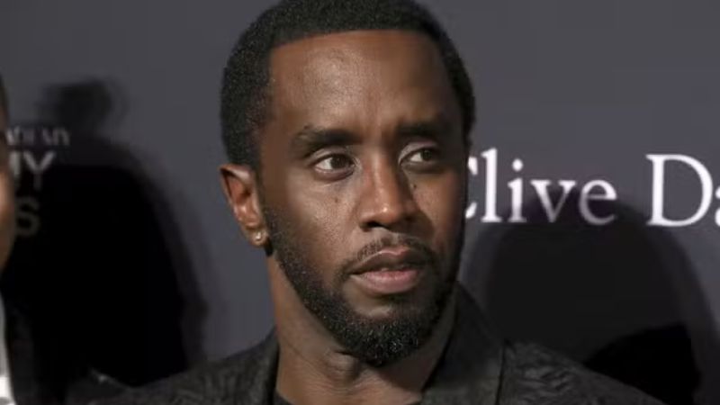 Sean “Diddy” Combs aparece irreconhecível após transferência para prisão em Nova Jersey