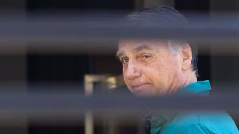 Aliados defendem Bolsonaro, mas criticam tentativa de romper tornozeleira e admitem demora em prisão domiciliar